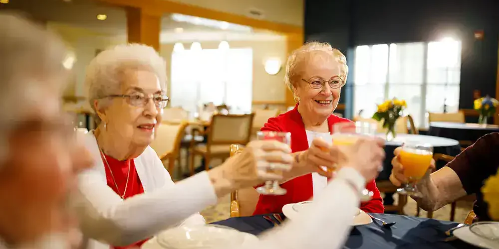 IMG_5679 Social dining at Bellevue Senior Living