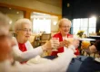 Social dining at Bellevue Senior Living